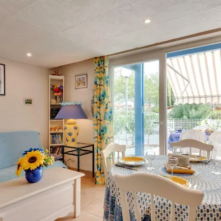 Holiday Les Lavandines 2 * Agde